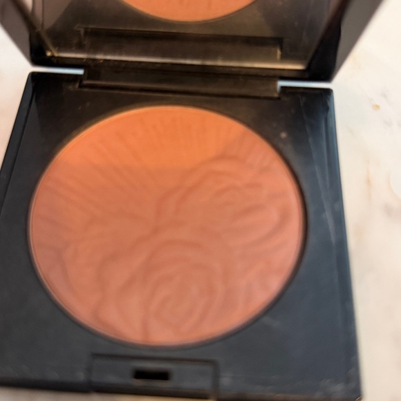 AMENITY kit from Missoni w/Giorgio Armani,Revive, Pat McGrath - Picture 5 of 6